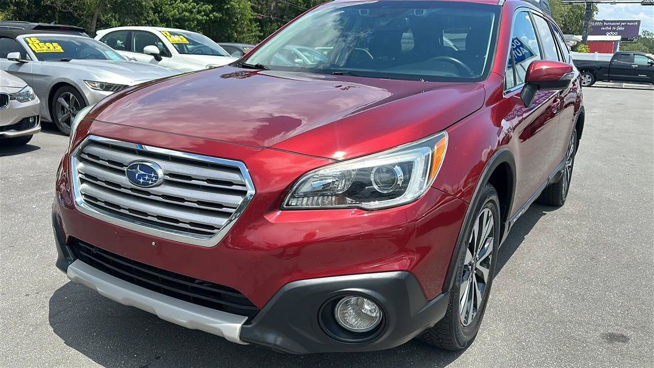 Used 2015 Subaru Outback 2.5i Limited AWD/4WD image 2