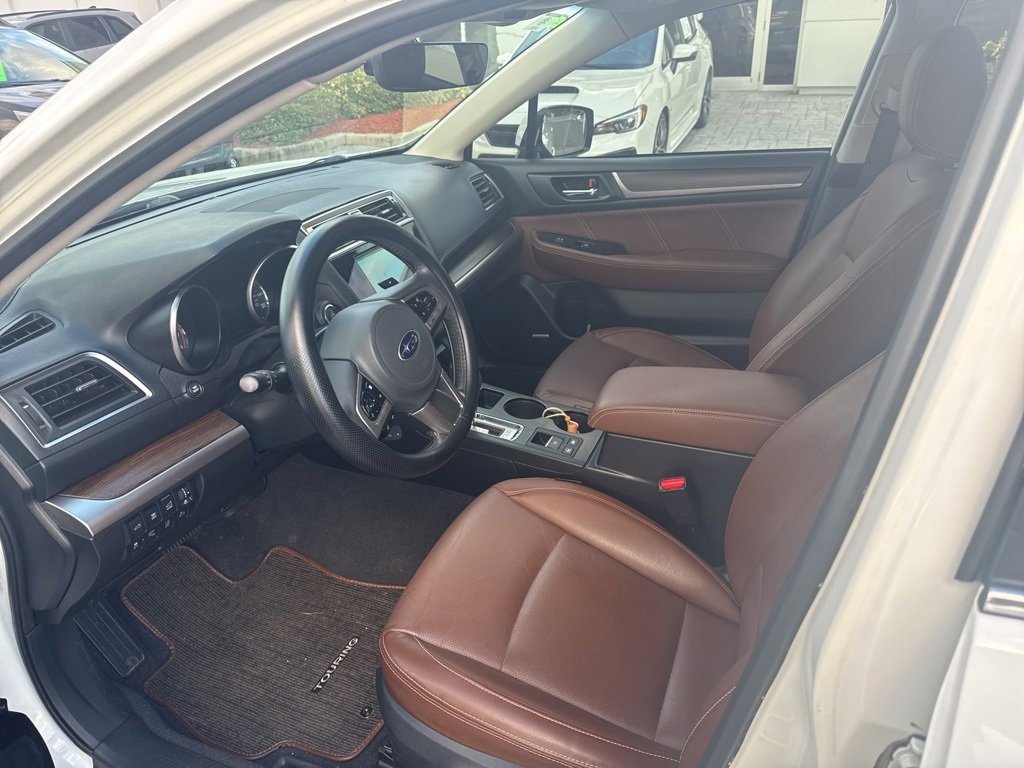 Used 2017 Subaru Outback 3.6R Touring image 5