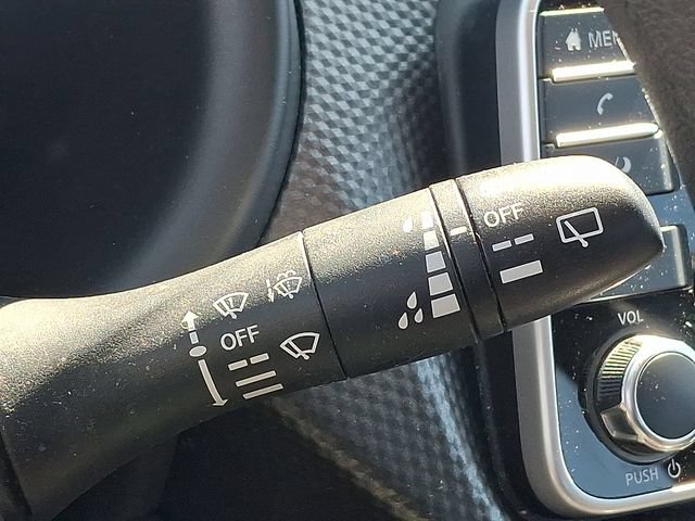 Used 2020 Nissan Kicks SV FWD image 26