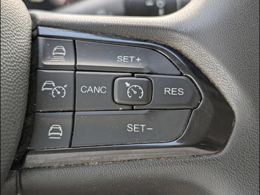 Used 2025 RAM ProMaster 2500 w/ Convenience Group FWD image 17