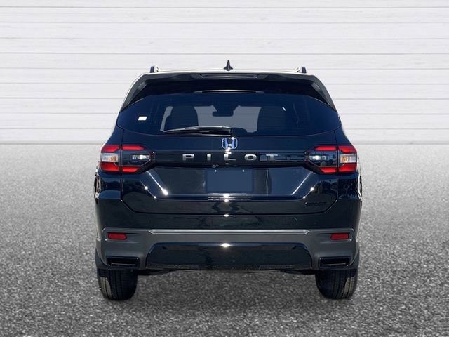 New 2026 Honda Pilot Sport image 3
