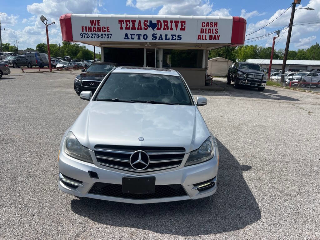 Used 2014 Mercedes-Benz C 300 4MATIC Sedan image 2