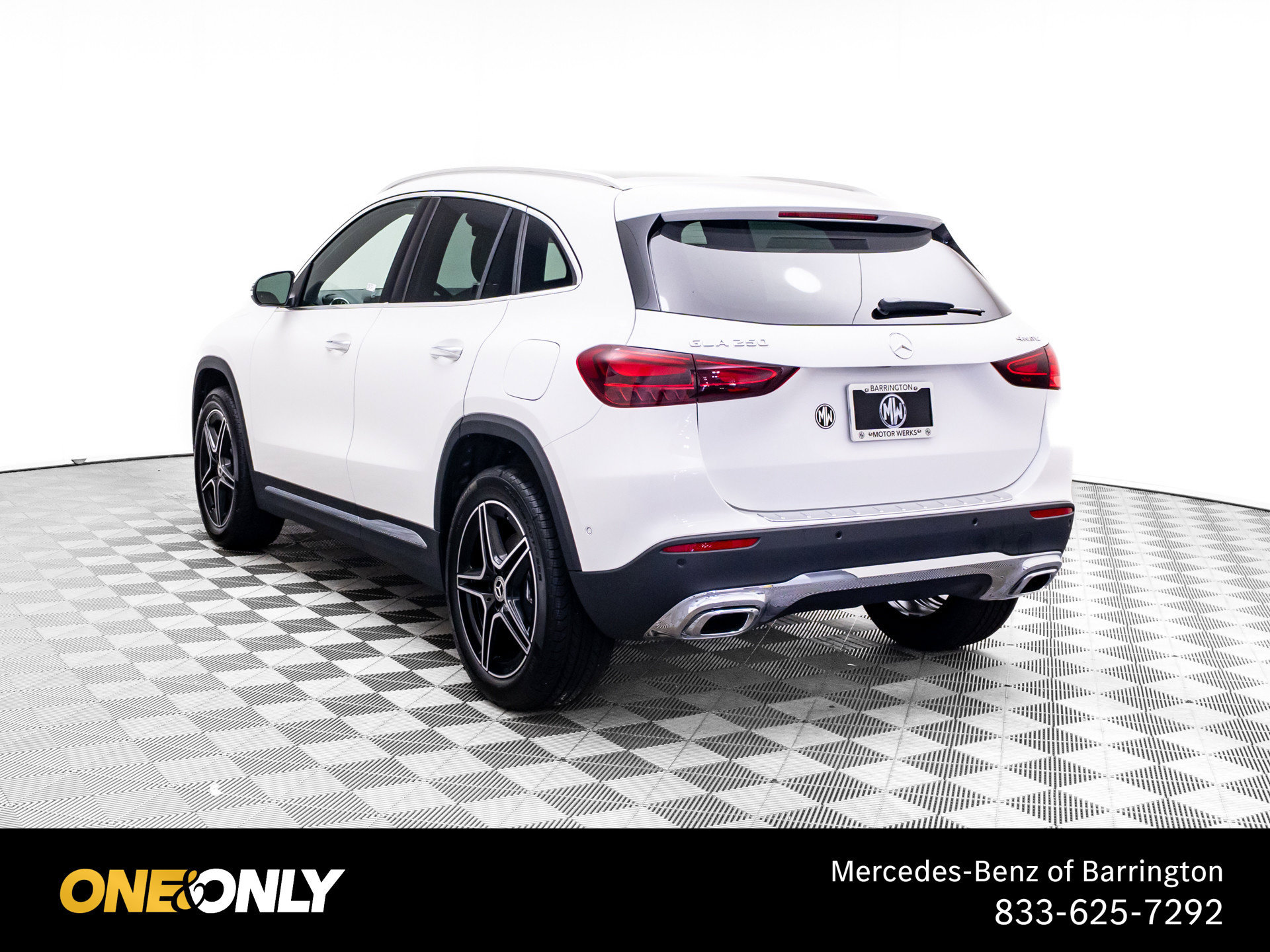 New 2026 Mercedes-Benz GLA 250 4MATIC image 3