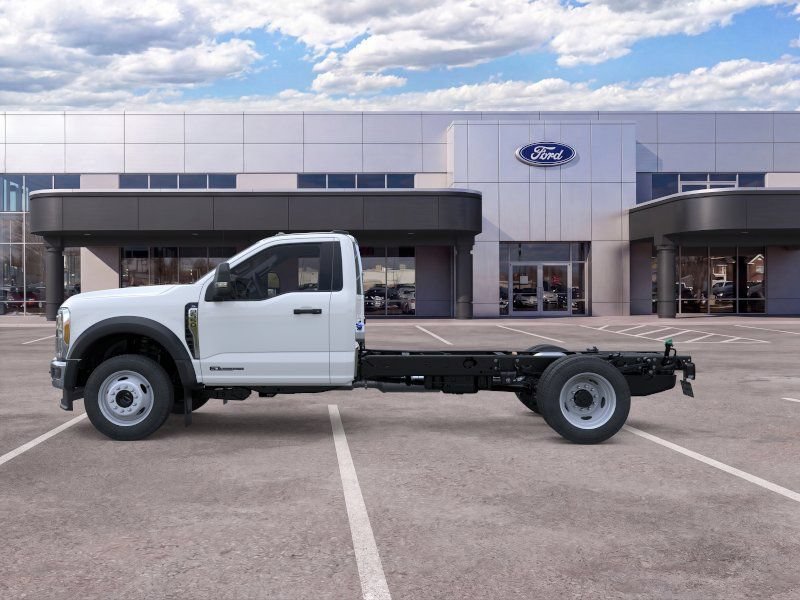 New 2025 Ford F550 4x4 Regular Cab Super Duty image 4