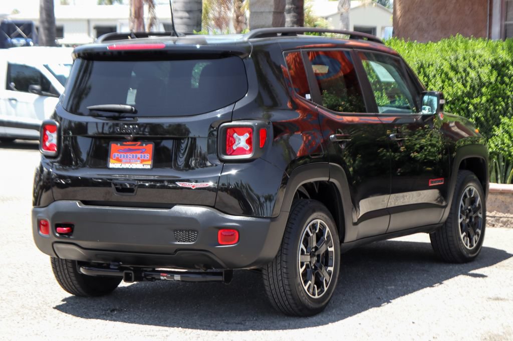Used 2023 Jeep Renegade Trailhawk AWD/4WD image 9