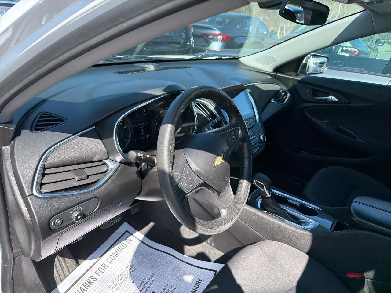 Used 2021 Chevrolet Malibu LT FWD image 17