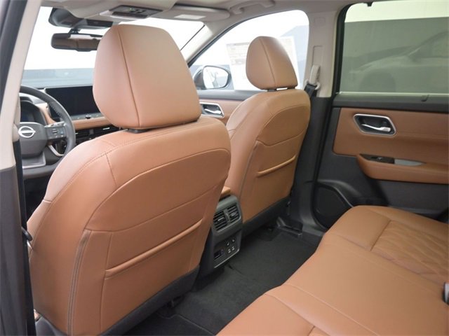 New 2026 Nissan Rogue Platinum w/ Platinum Premium Package image 12