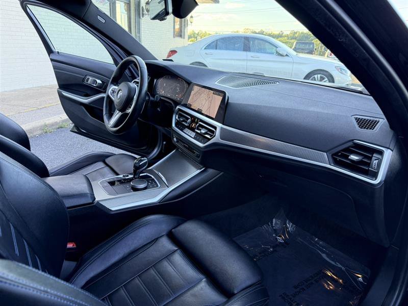 Used 2019 BMW 330i xDrive Sedan w/ M Sport Package AWD/4WD image 13