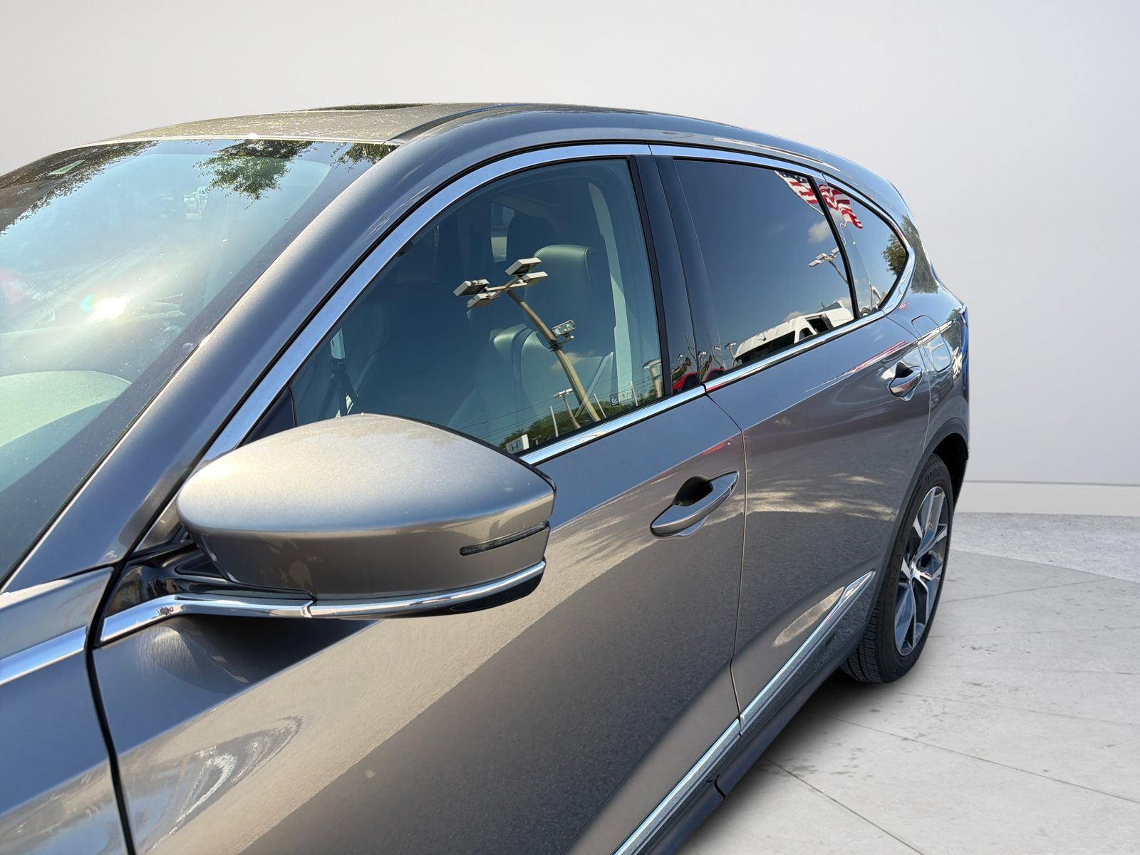 Used 2023 Acura MDX w/ Technology Package AWD/4WD image 40