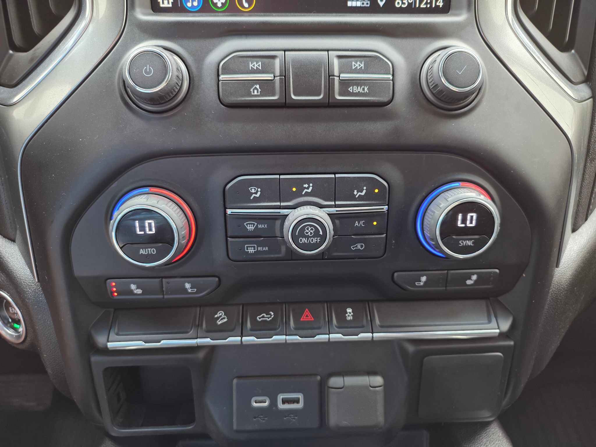 Used 2022 Chevrolet Silverado 1500 LT Trail Boss w/ Bed Protection Package AWD/4WD image 18