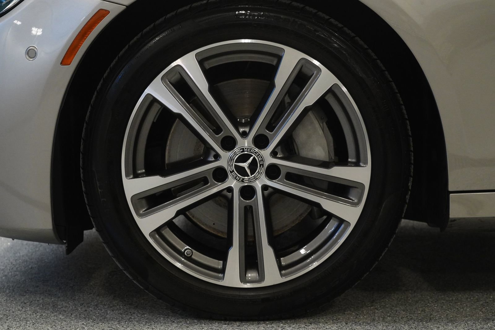 Used 2022 Mercedes-Benz E 350 4MATIC Sedan image 10