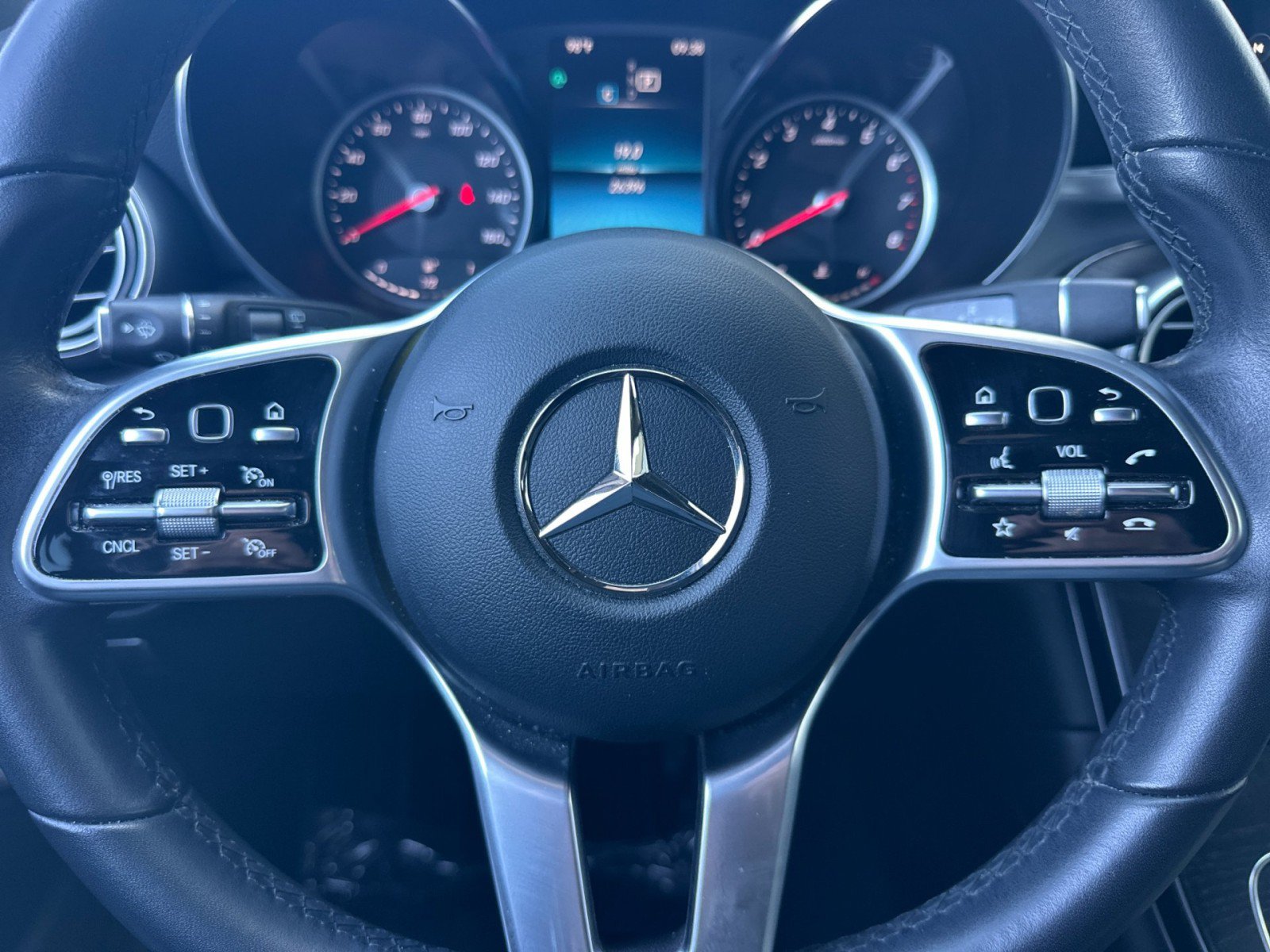 Used 2022 Mercedes-Benz GLC 300 4MATIC image 23