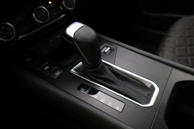 Used 2025 Nissan Kicks SV image 22