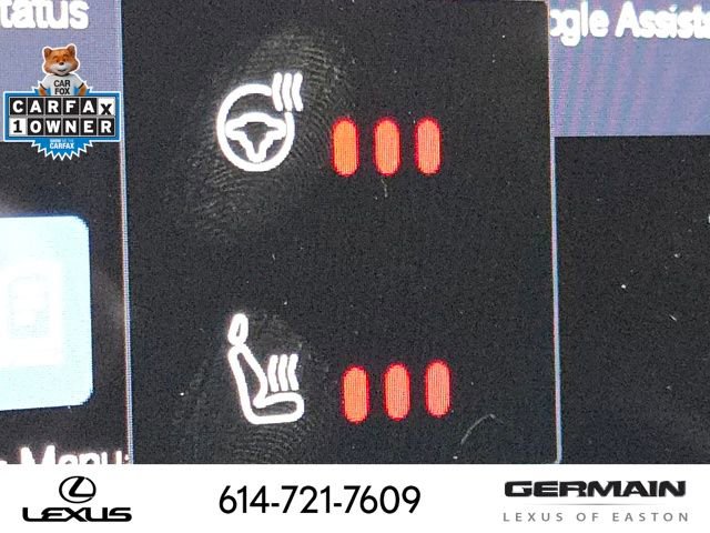 Used 2025 Volvo XC40 B5 Plus image 34