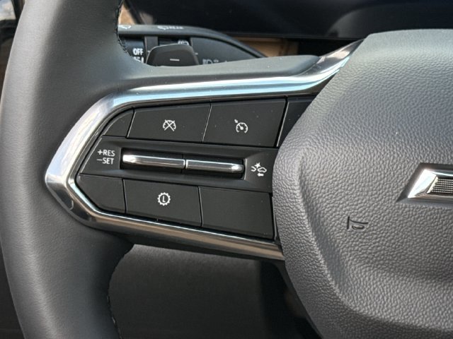 New 2026 Chevrolet Equinox ACTIV w/ Convenience Package III FWD image 15