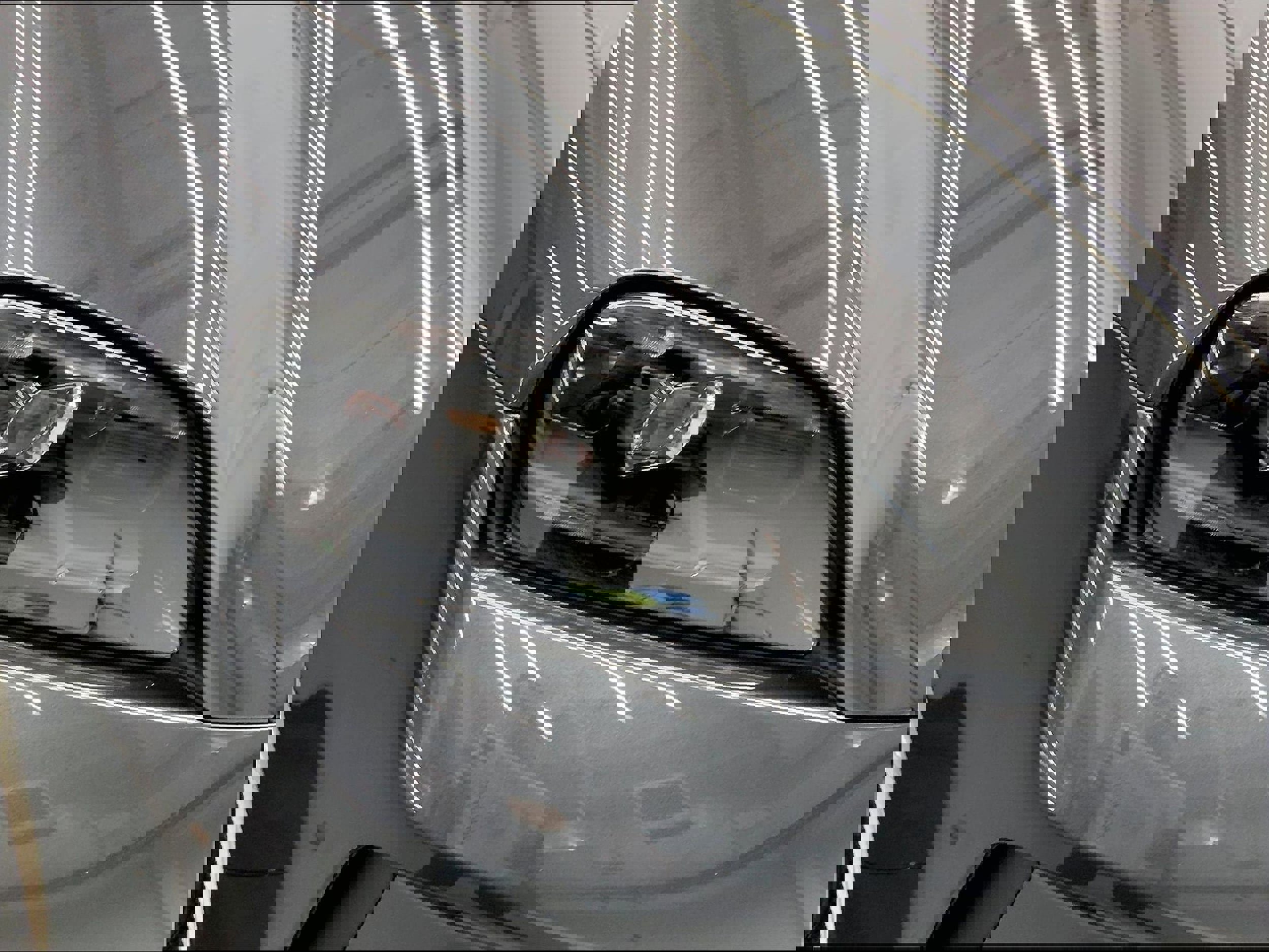 Used 2025 Porsche Taycan image 12