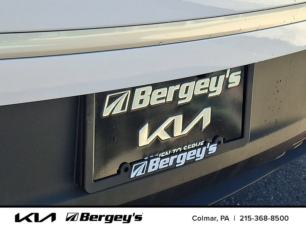Certified 2025 Kia EV6 Light w/ Light LR Technology Package AWD/4WD image 33