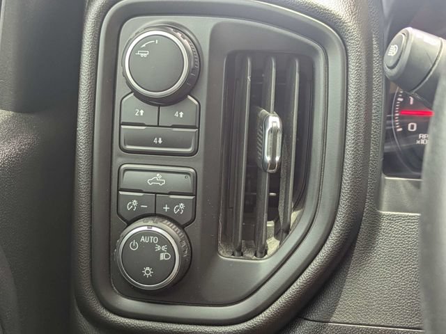 Used 2025 Chevrolet Silverado 2500 Custom AWD/4WD image 22