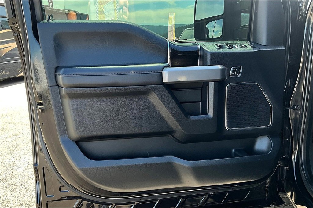 Used 2019 Ford F350 Platinum w/ Platinum Ultimate Package image 24