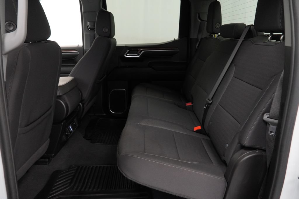 Used 2024 Chevrolet Silverado 1500 LT AWD/4WD image 12