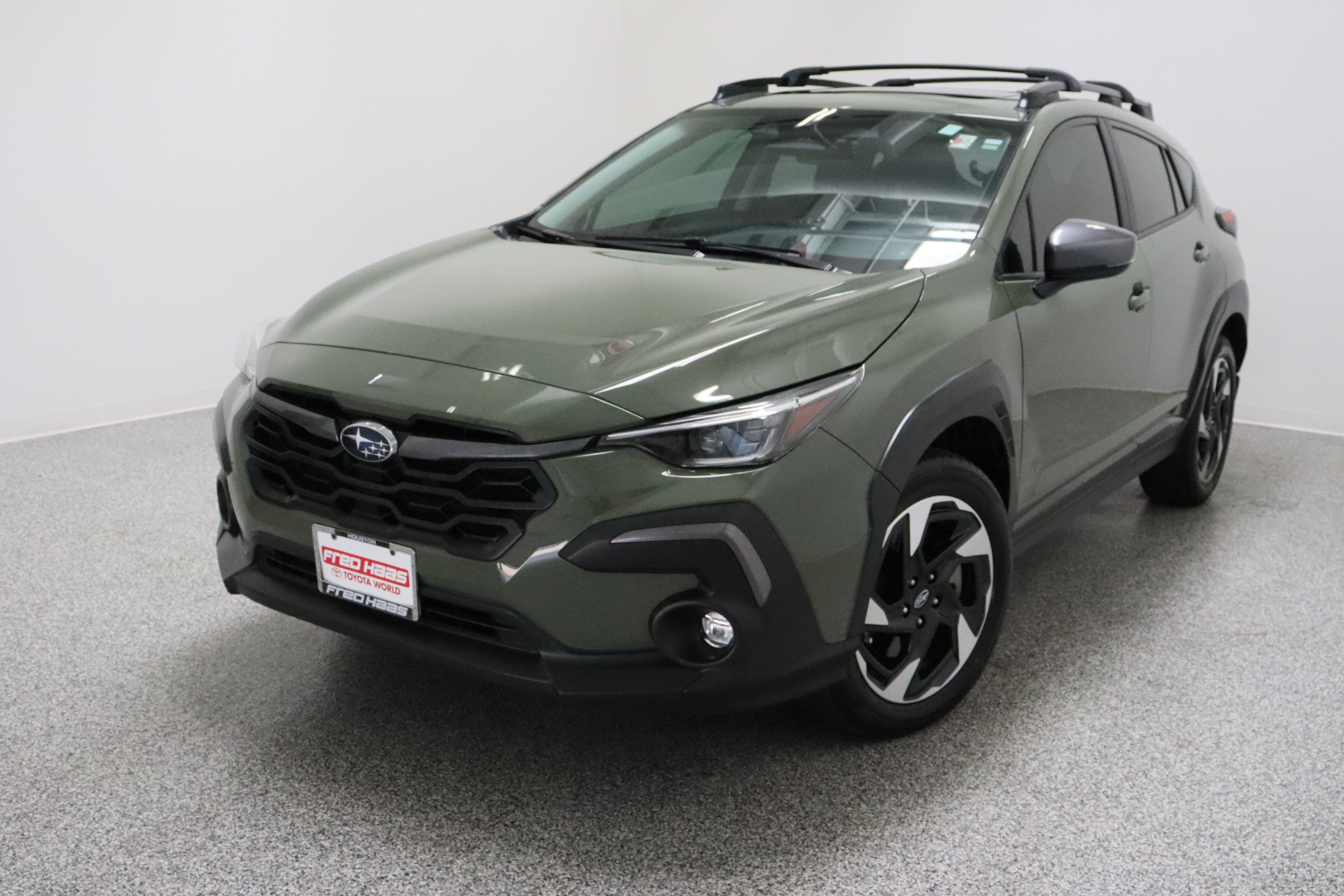 Used 2024 Subaru Crosstrek 2.5i Limited w/ Popular Package #3A AWD/4WD image 2