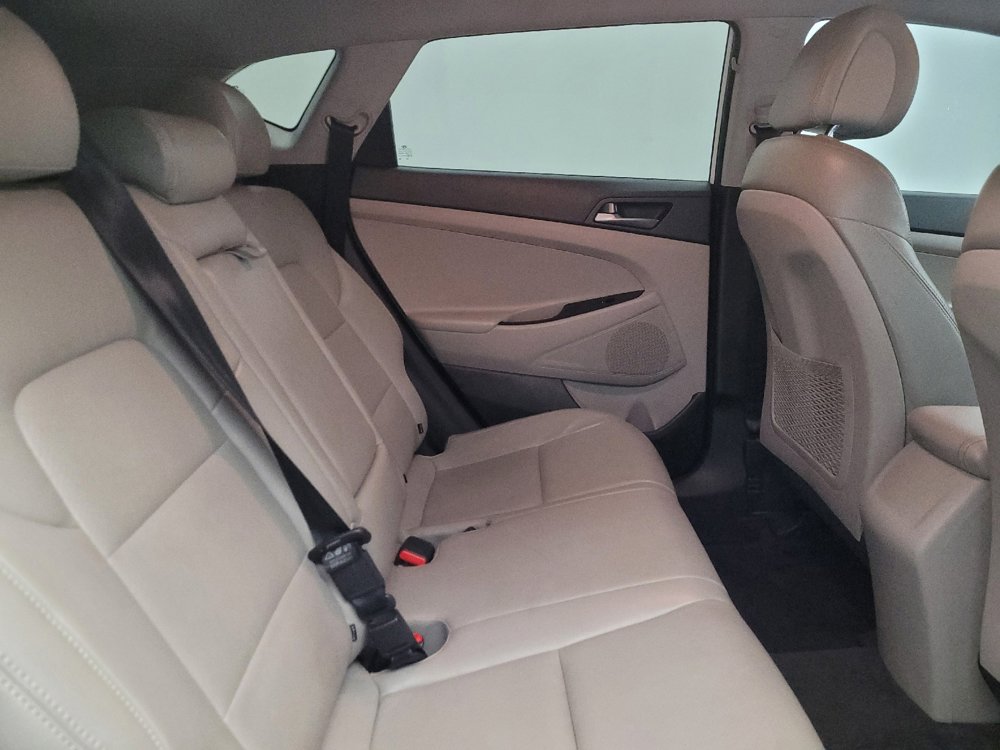 Used 2016 Hyundai Tucson SE image 19