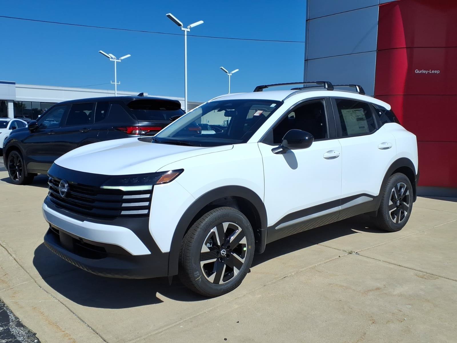 New 2027 Nissan Kicks SV AWD/4WD image 3