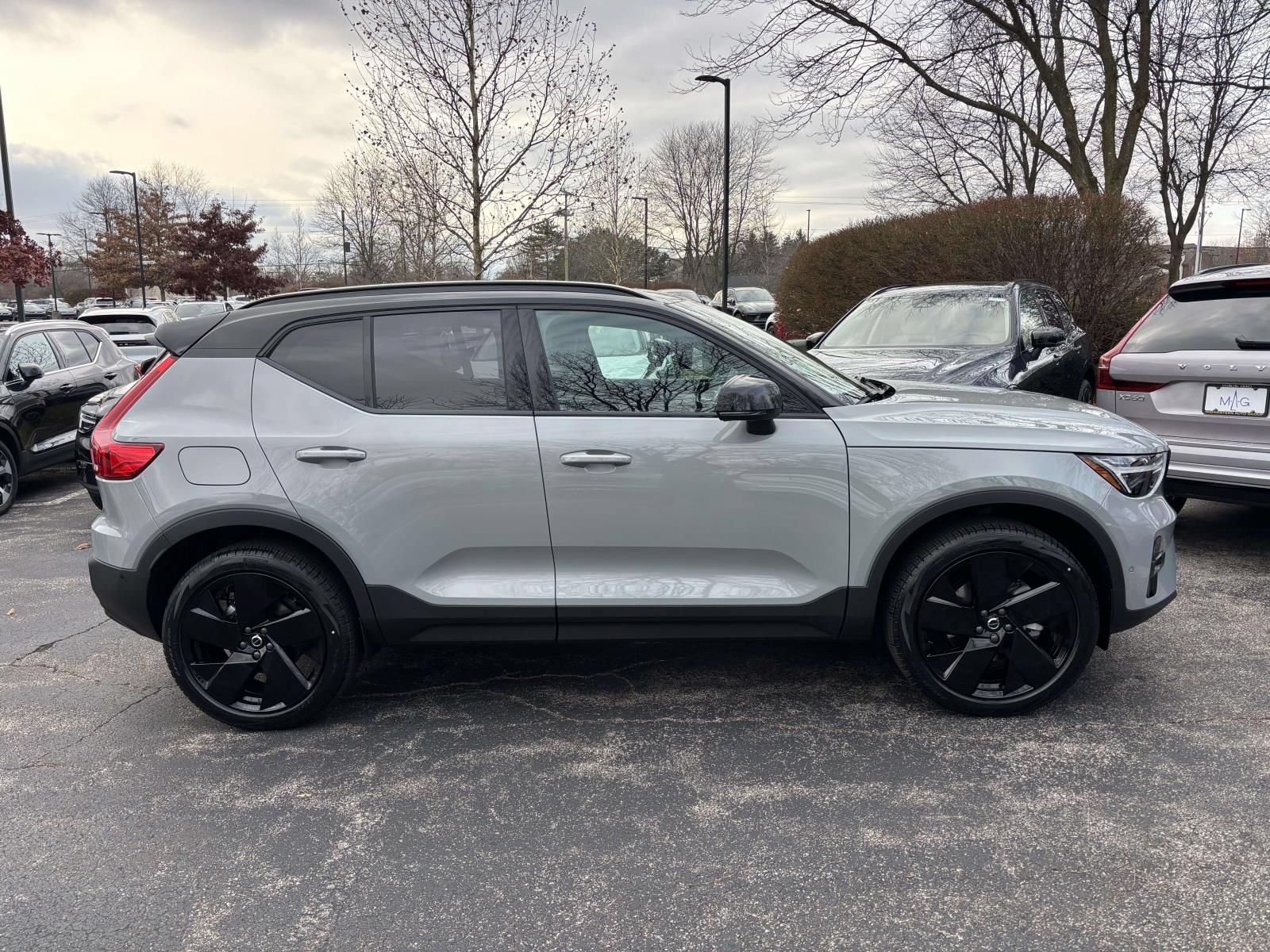 New 2026 Volvo XC40 B5 Ultra w/ Protection Package Premier AWD/4WD image 7