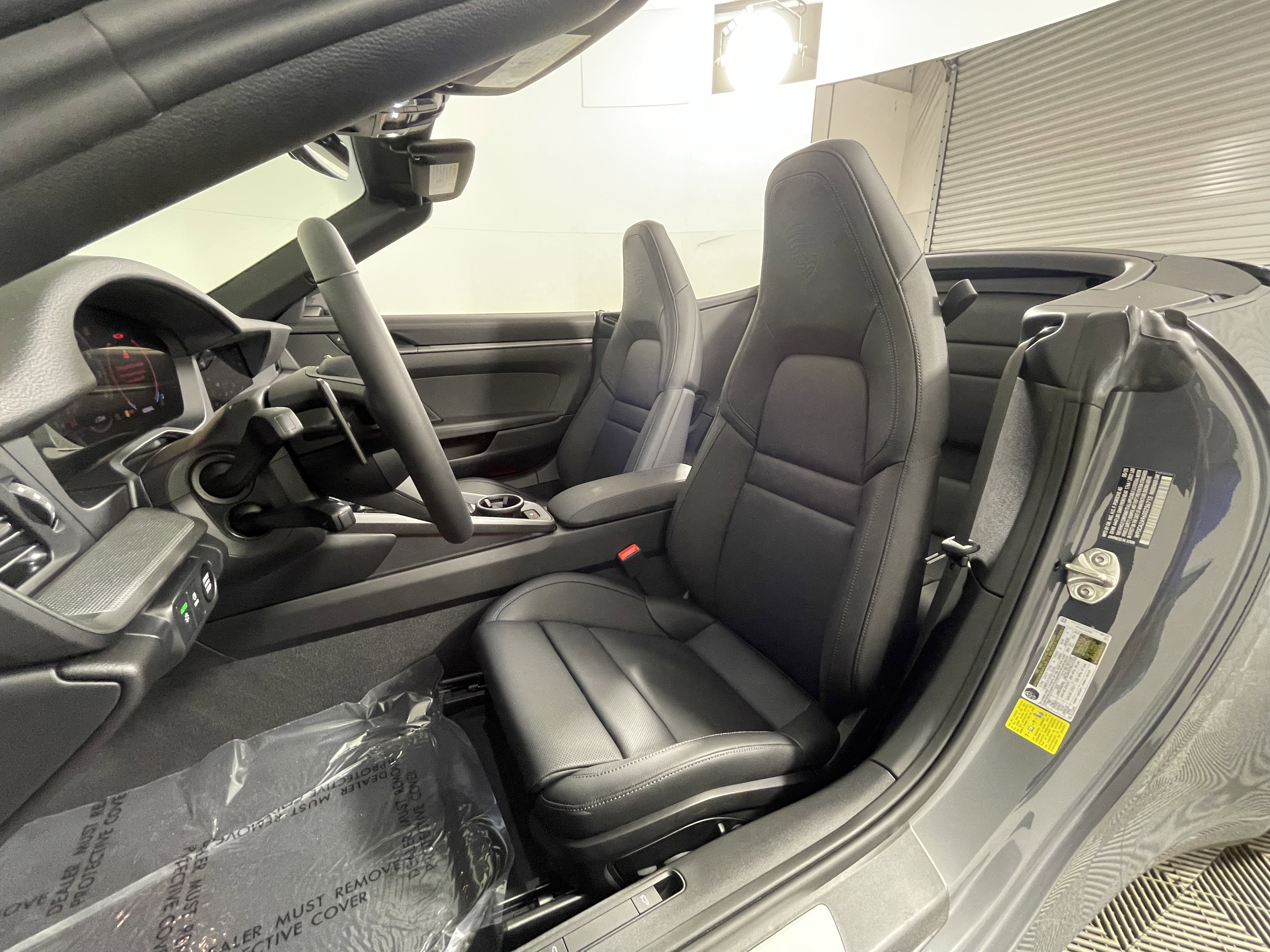 Used 2025 Porsche 911 Carrera image 5