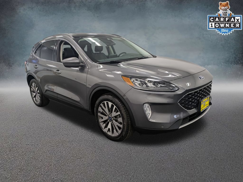 Used 2022 Ford Escape Titanium w/ Class II Trailer Tow Package AWD/4WD image 3