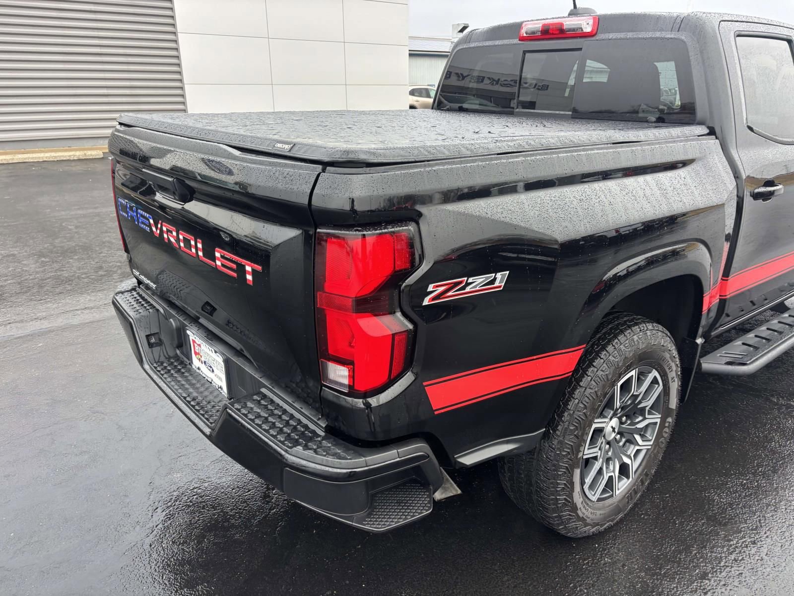 Used 2024 Chevrolet Colorado Z71 w/ Z71 Convenience Package 2 image 11