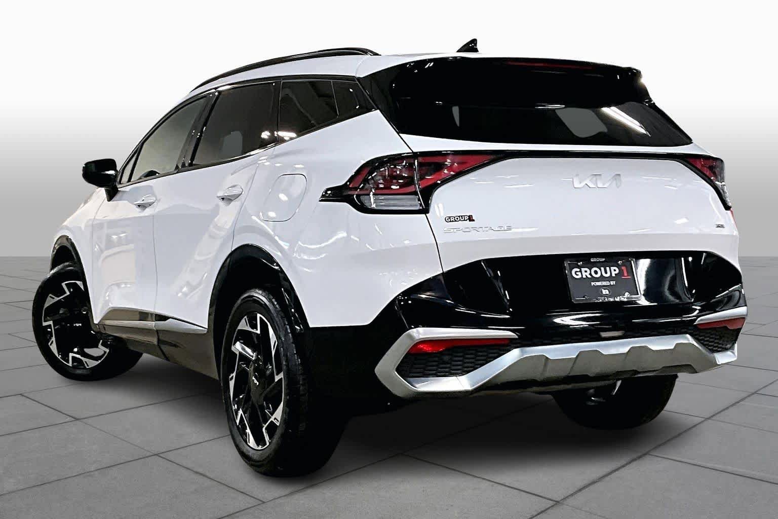 Used 2023 Kia Sportage SX image 12