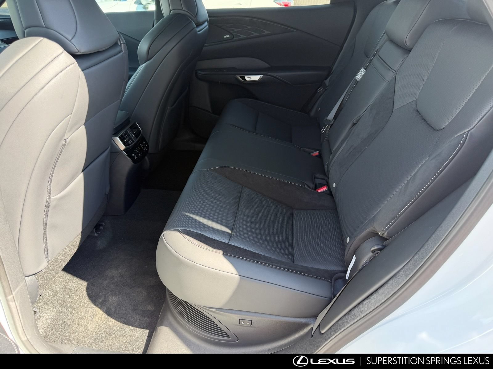 New 2026 Lexus RX 500h F Sport w/ Convenience Package AWD/4WD image 19
