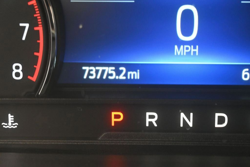 Used 2022 Ford Explorer XLT w/ Equipment Group 202A RWD image 28