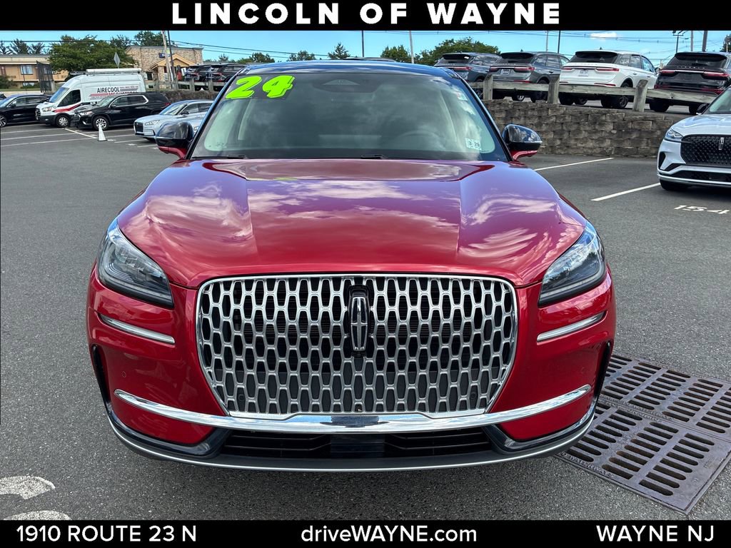 Used 2024 Lincoln Corsair AWD w/ Equipment Group 101A image 11