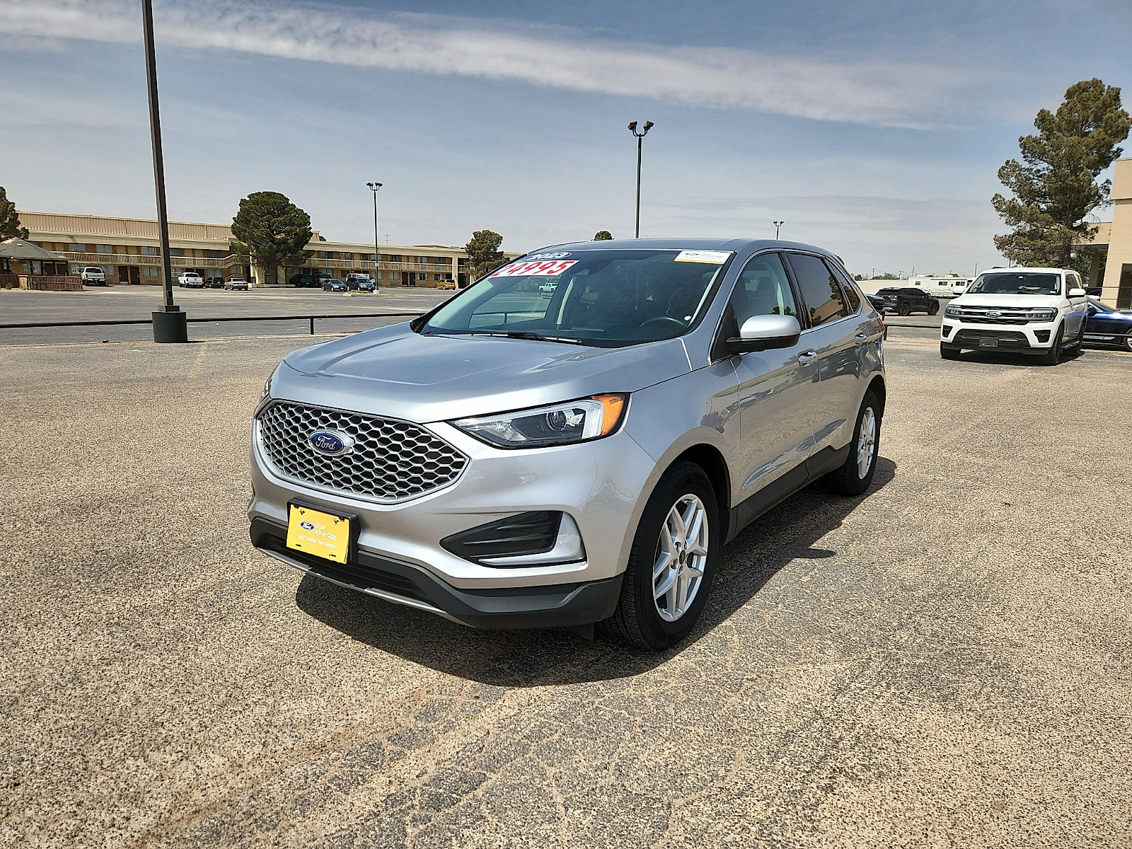 Certified 2024 Ford Edge SEL image 3