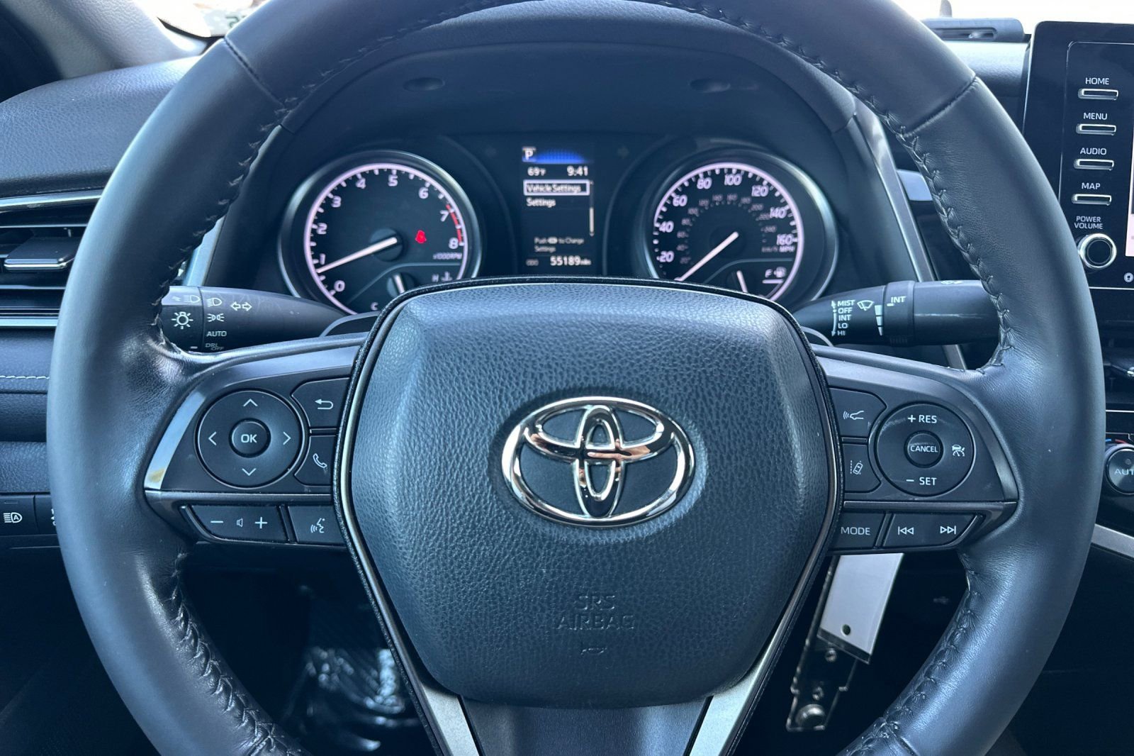 Used 2022 Toyota Camry SE w/ Carpet Mat Package (TMS) FWD image 27