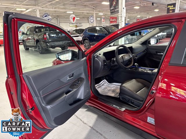 Used 2026 Nissan Sentra SR w/ SR Premium Package FWD image 12