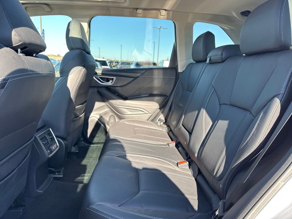 Used 2022 Subaru Forester Touring w/ Popular Package #2 image 11