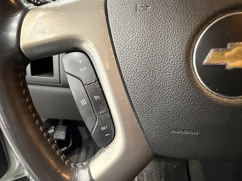 Used 2011 Chevrolet Suburban LS RWD image 8