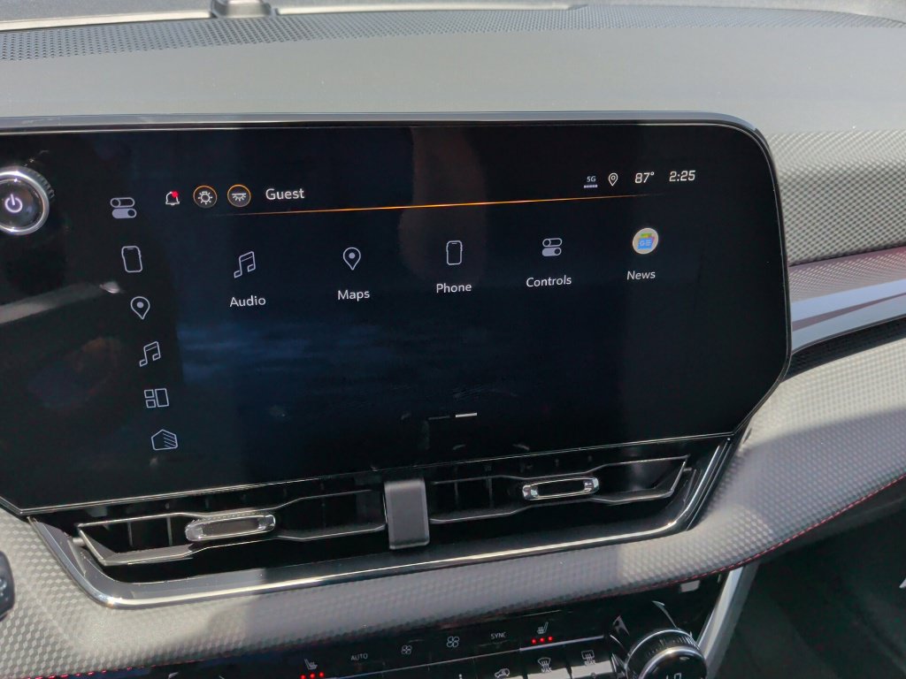 New 2026 Chevrolet Equinox RS FWD image 26