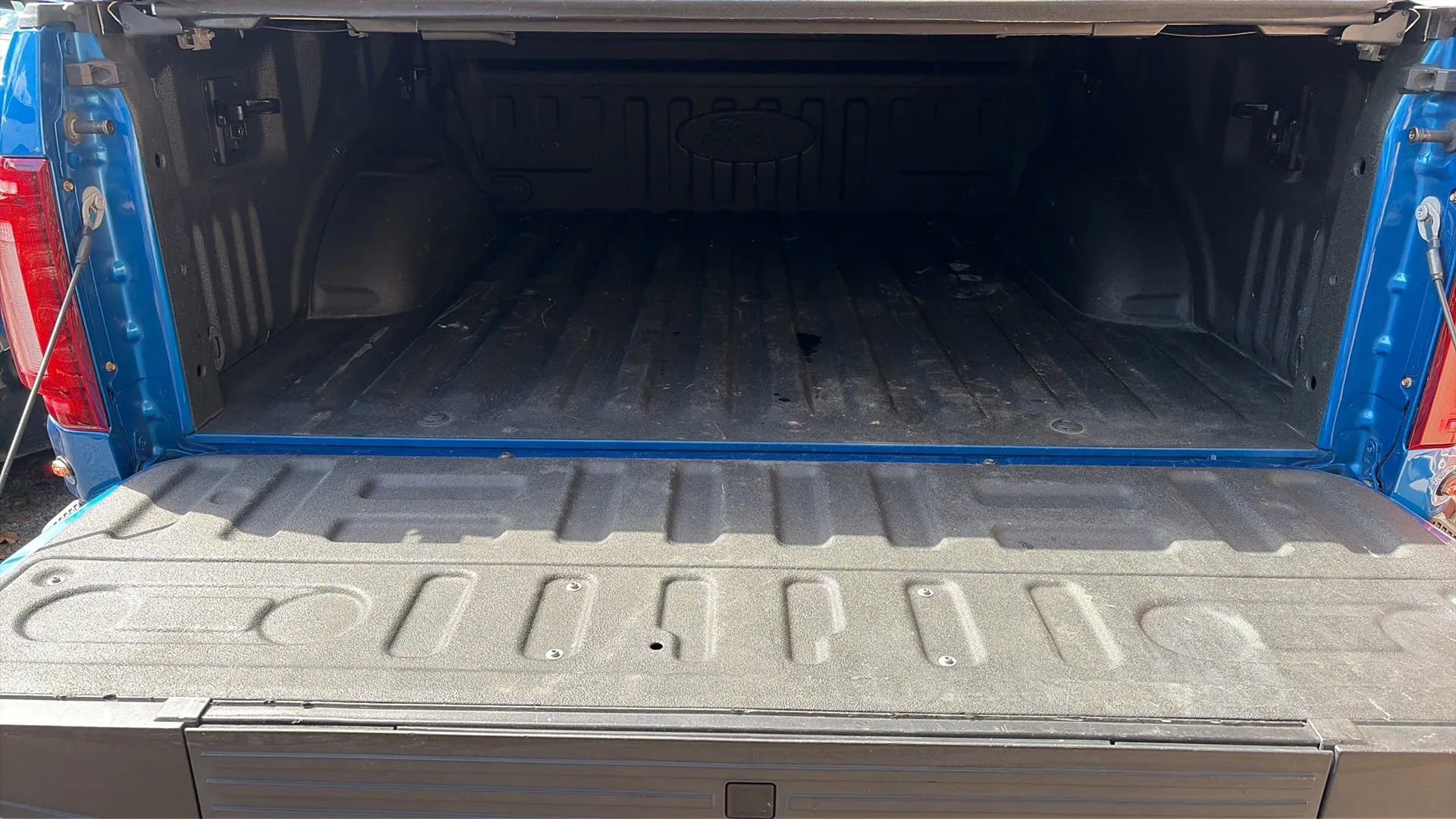 Used 2020 Ford F150 Raptor image 46