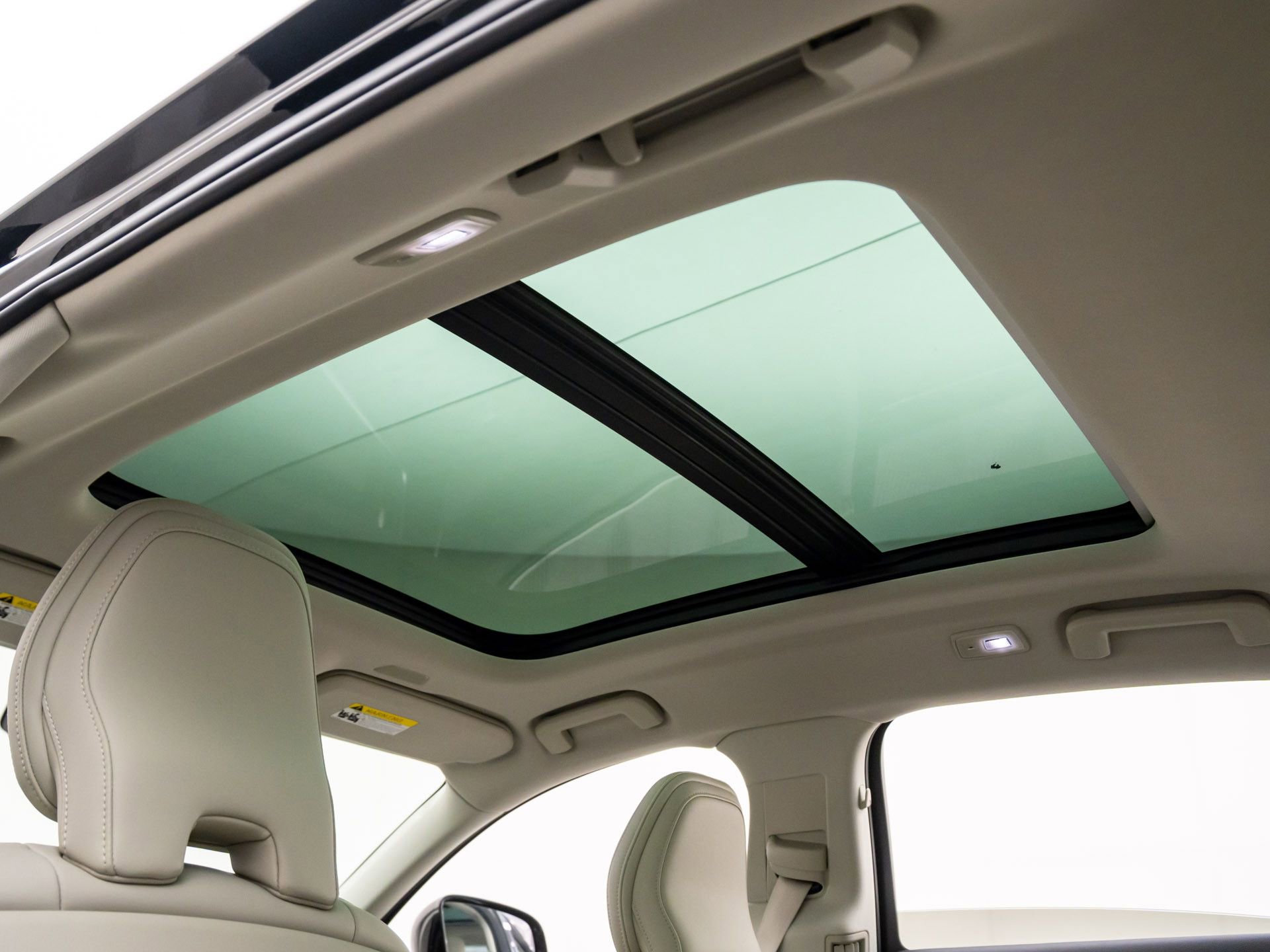 Used 2023 Volvo S90 B6 Ultimate image 20