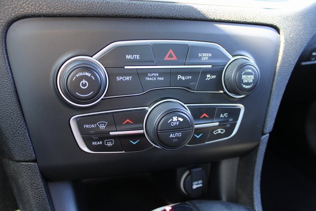 Used 2021 Dodge Charger SXT w/ Driver Convenience Group image 22