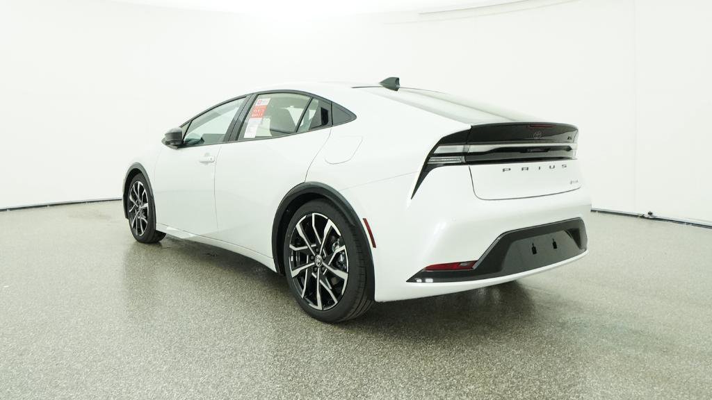 New 2026 Toyota Prius Plug-In Hybrid FWD image 14