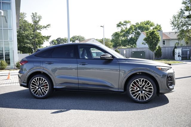 New 2026 Audi SQ5 Prestige AWD/4WD image 3