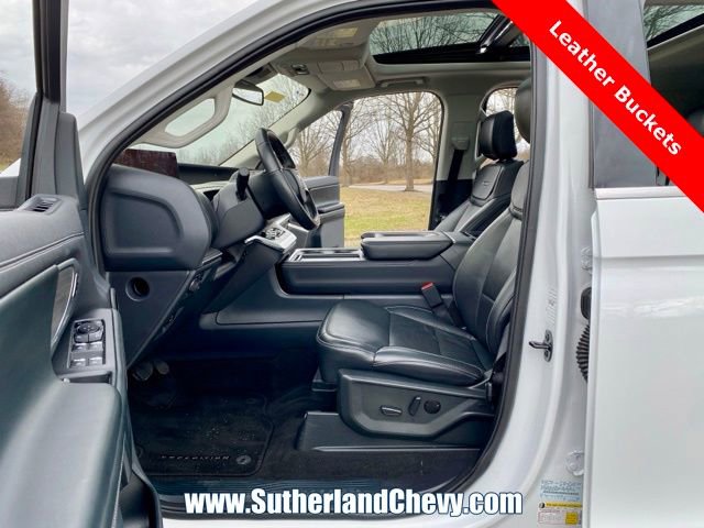 Used 2025 Ford Expedition Max Platinum image 17
