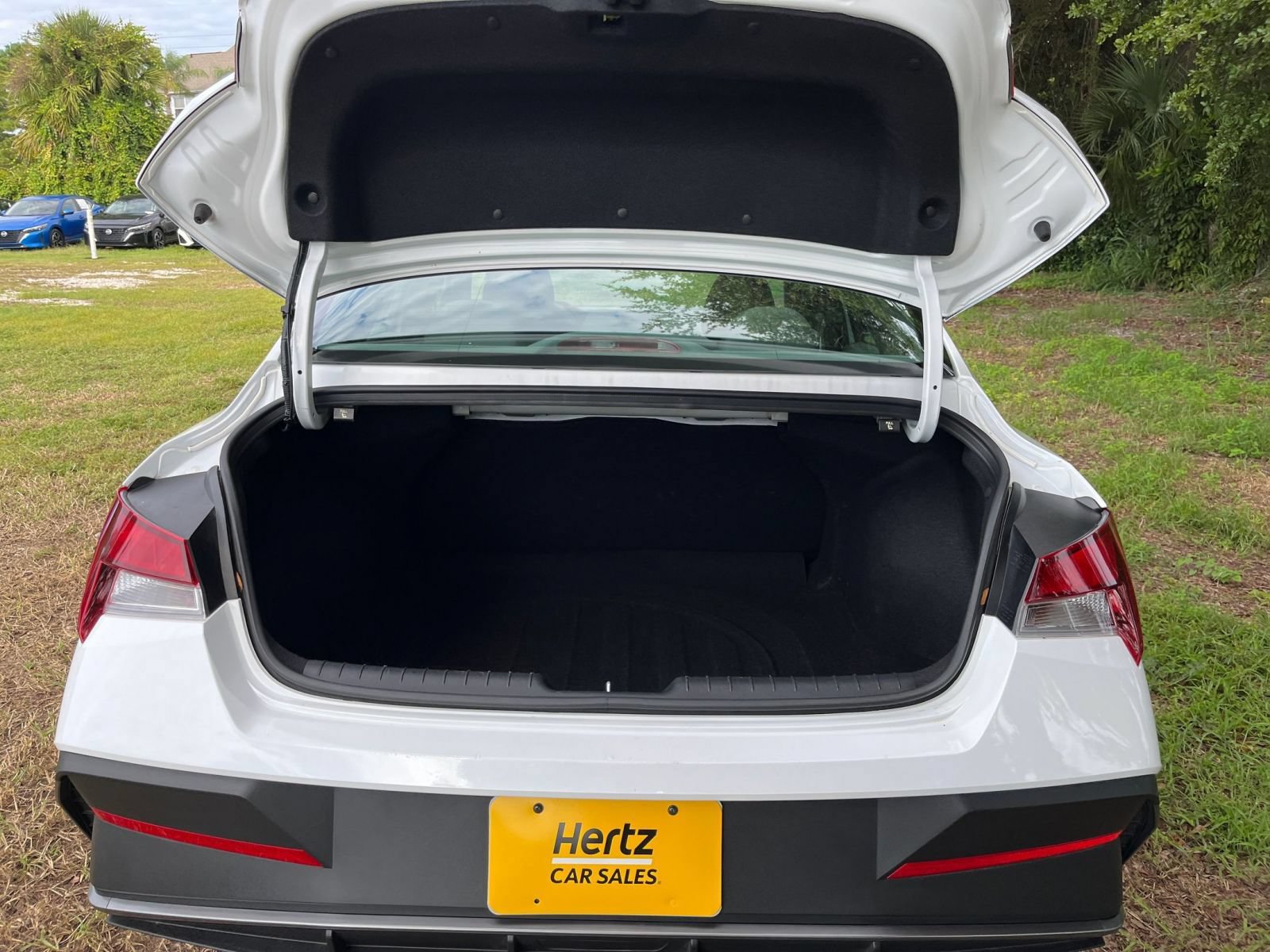 Used 2026 Hyundai Elantra Sport FWD image 28