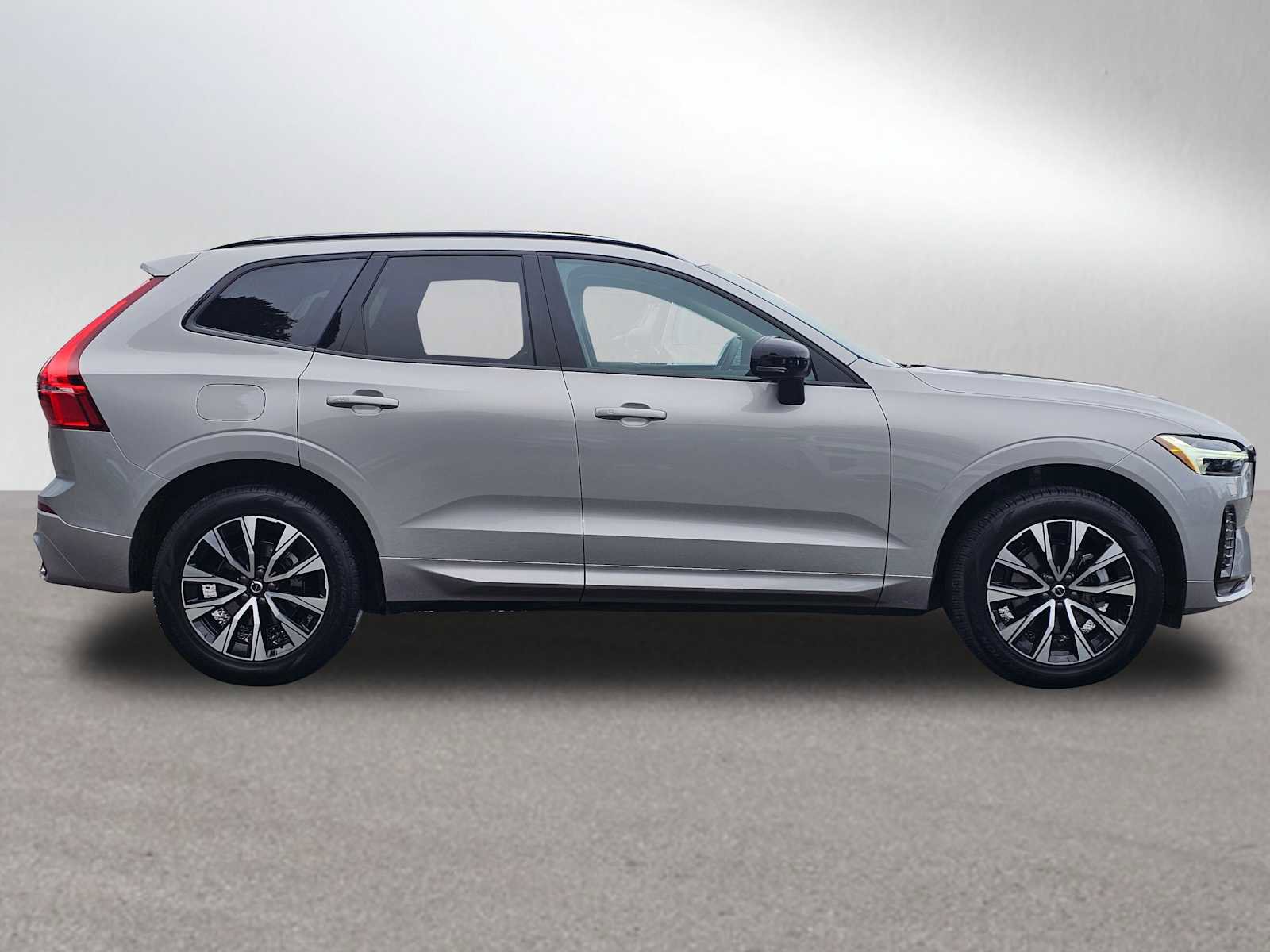Certified 2025 Volvo XC60 B5 Core w/ Protection Package Premier image 63