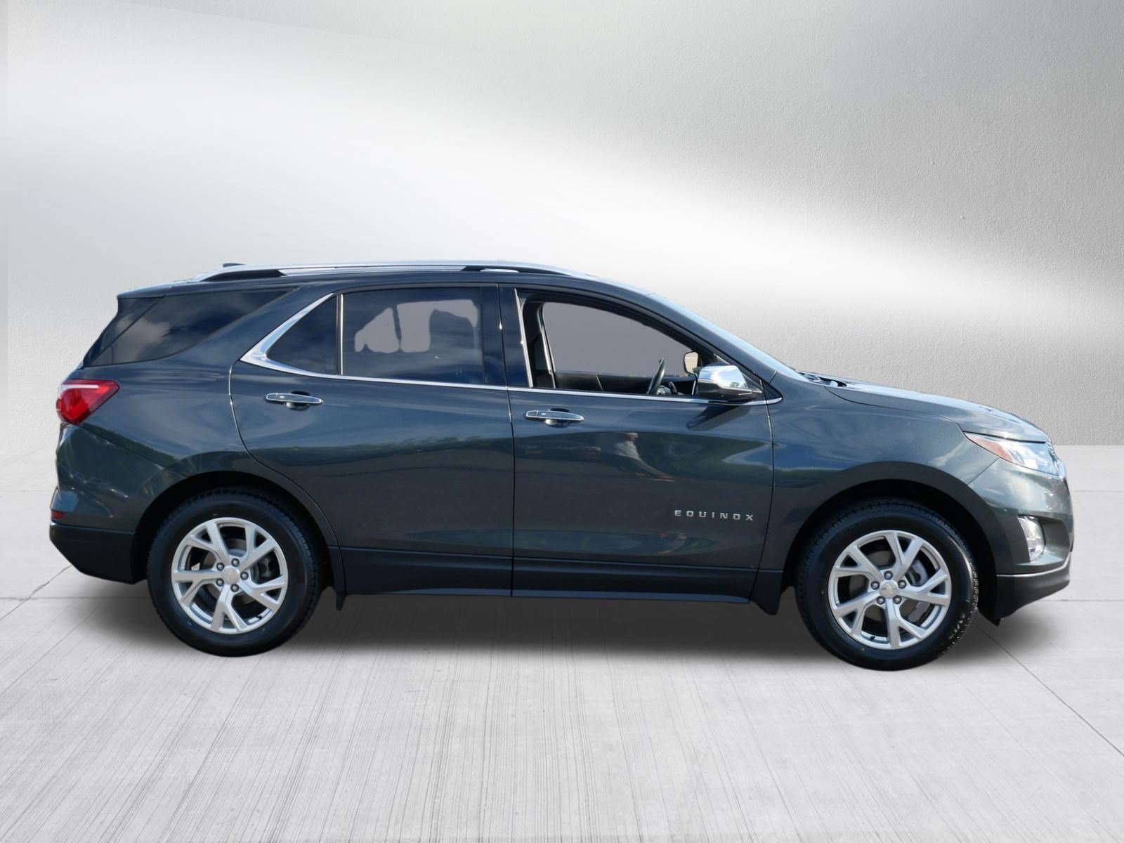 Used 2019 Chevrolet Equinox Premier AWD/4WD image 8